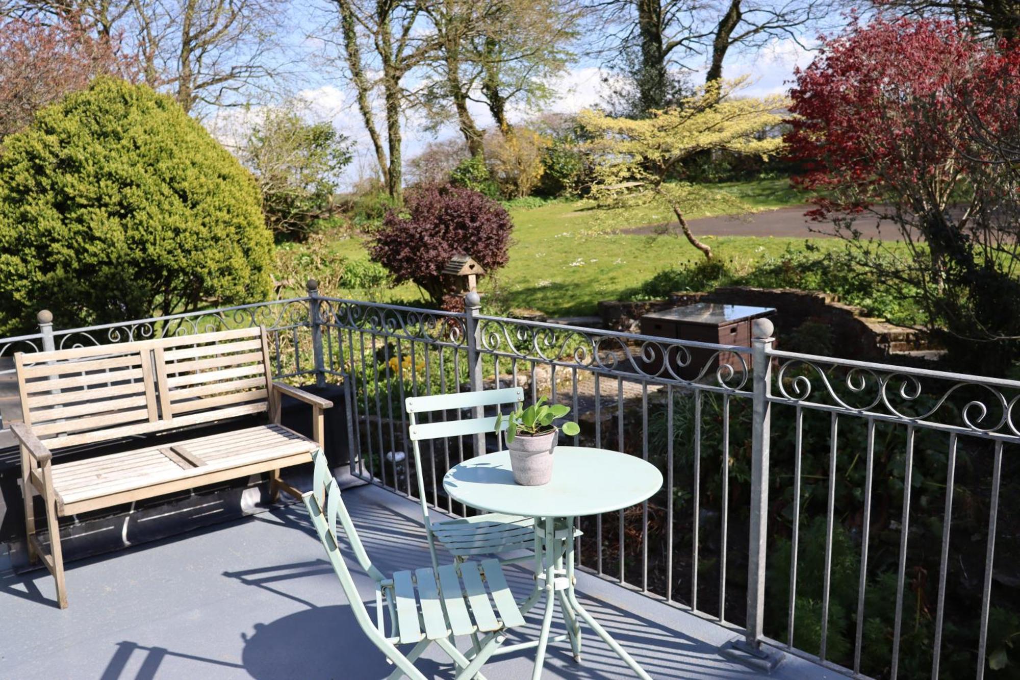 Lake Villa Holiday Cottages Holsworthy Exterior foto